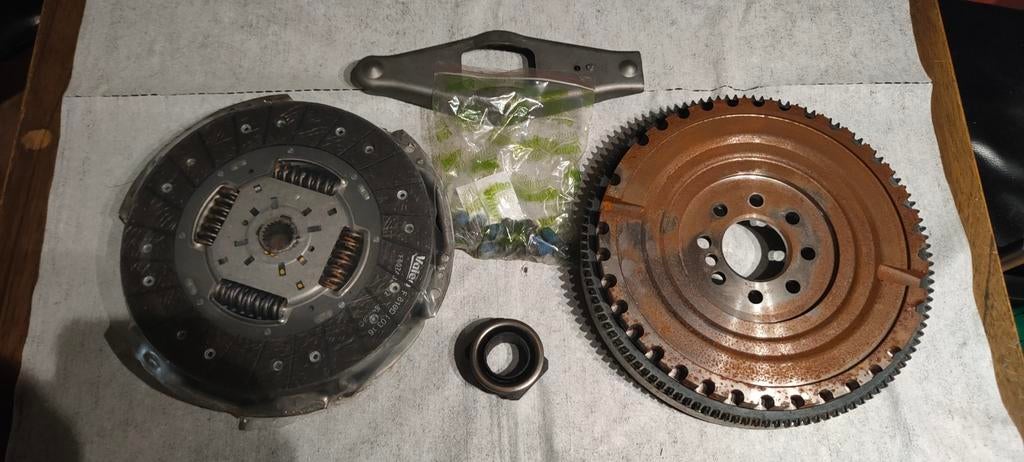 Ford Transit 2.4 td koppeling kit 4p 835000 nieuw, Ophalen