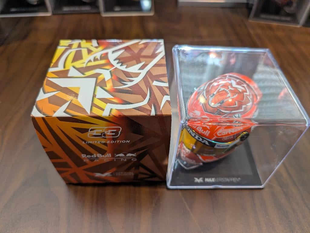 Max Verstappen helm België 2021 1:4, Ophalen of Verzenden, Zo goed als nieuw, Formule 1