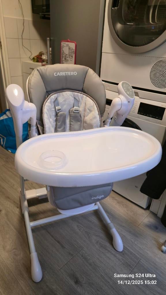 Caretero Indigo Kinderstoel + Schommel, Kinderen en Baby's, Kinderstoelen, Ophalen, Gebruikt, Meegroeistoel, Gordel(s)