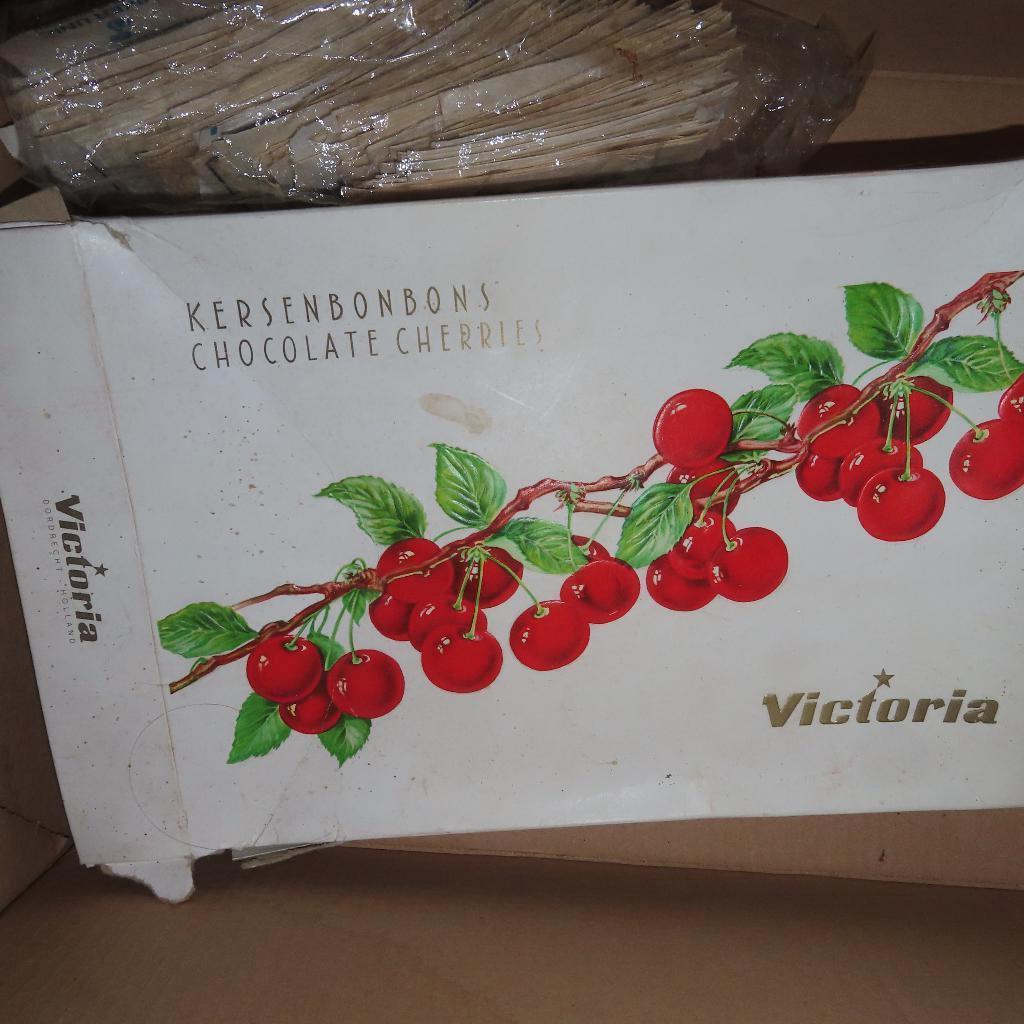 oude doosjes Bonbons , Baronie, Lindt  60er jaren, Verzenden