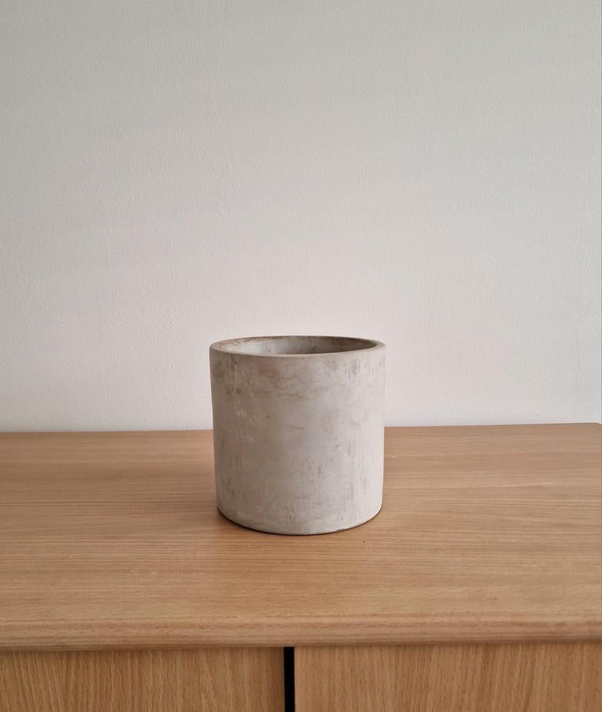 Betonnen Bloempot van Intratuin, Ophalen, Gebruikt, Rond, Balkon