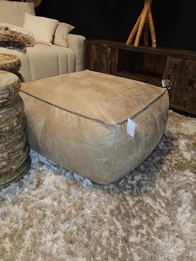 Poef Fred De La Bretoniere dik rundleer, Ophalen of Verzenden, Nieuw, Minder dan 50 cm