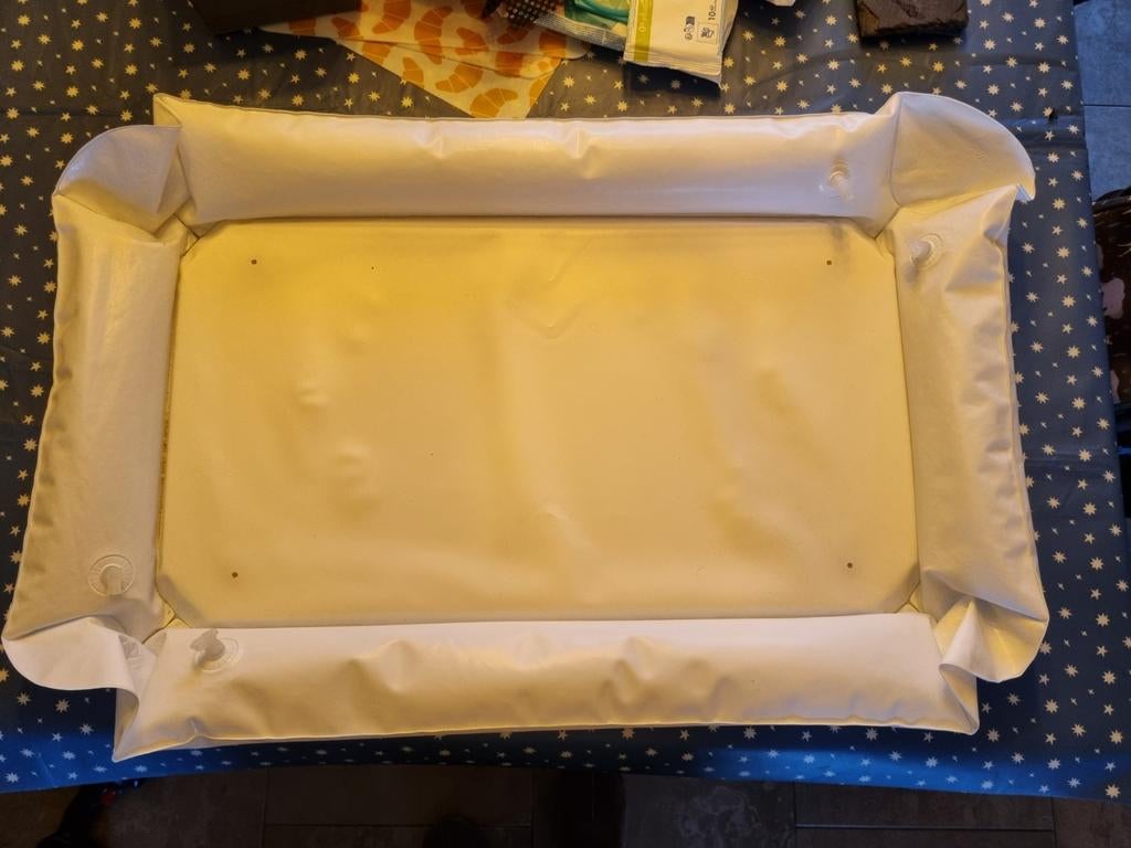 Ikea verschoningskussen met 2 hoezen, Kinderen en Baby's, Badjes en Verzorging, Ophalen, Gebruikt, Aankleedkussen, Overige merken