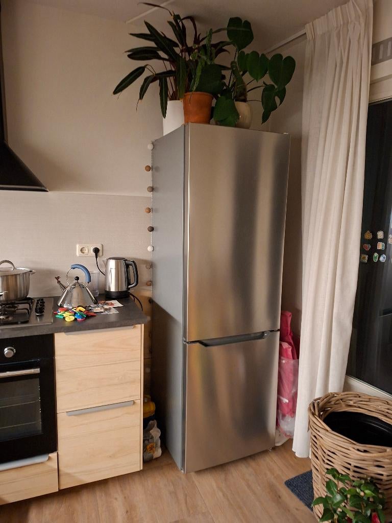 IKEA UPPKALLA koelkast&vriezer met garantie&bon, Witgoed en Apparatuur, Ophalen, Gebruikt, 200 liter of meer, 60 cm of meer