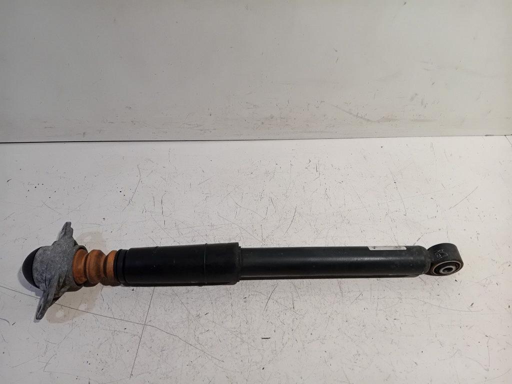 Schokbreker links achter Volkswagen Scirocco, Onderdelen@venauto.nl, Van der Ven Autorecycling B.V., Gebruikt, Ettenseweg 76, 4706 PB Roosendaal, The Netherlands