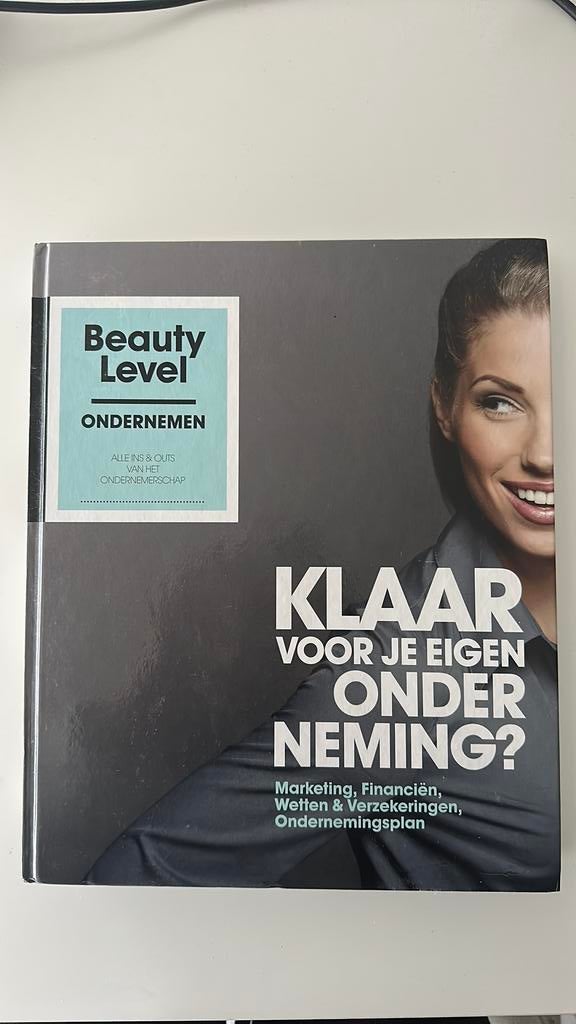 Beauty Level - Ondernemen, Ophalen of Verzenden, Alpha, Zo goed als nieuw, MBO