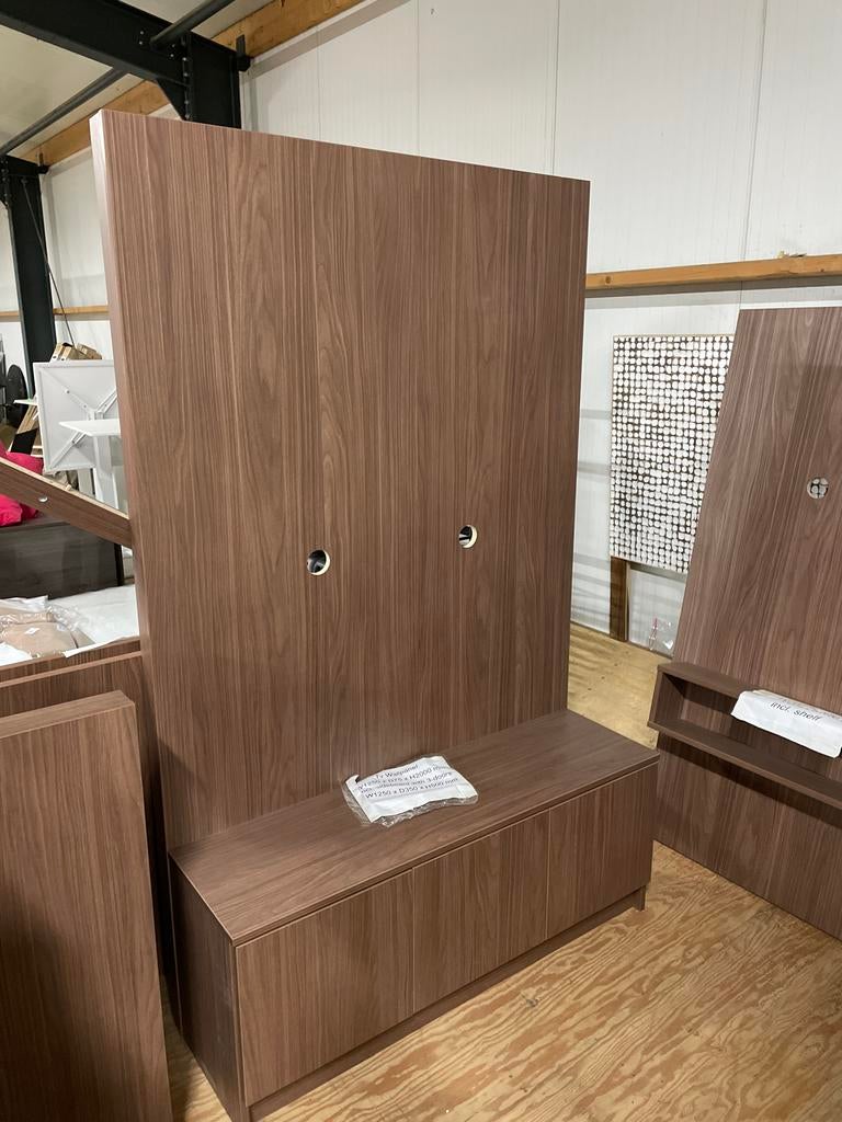 TV Wandpaneel met Dressoir - Nieuwstaat, Ophalen, Zo goed als nieuw, Tweepersoons