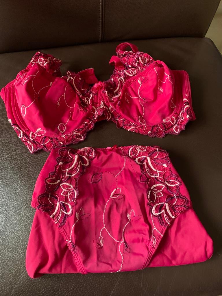 BH en slip 85E Hunkemöller, Ophalen of Verzenden, Overige kleuren, BH