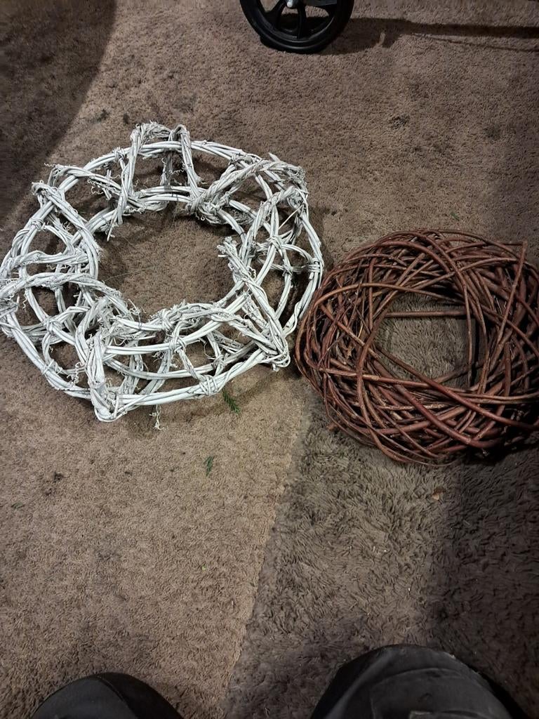 Te koop 2 kransen, Ophalen of Verzenden