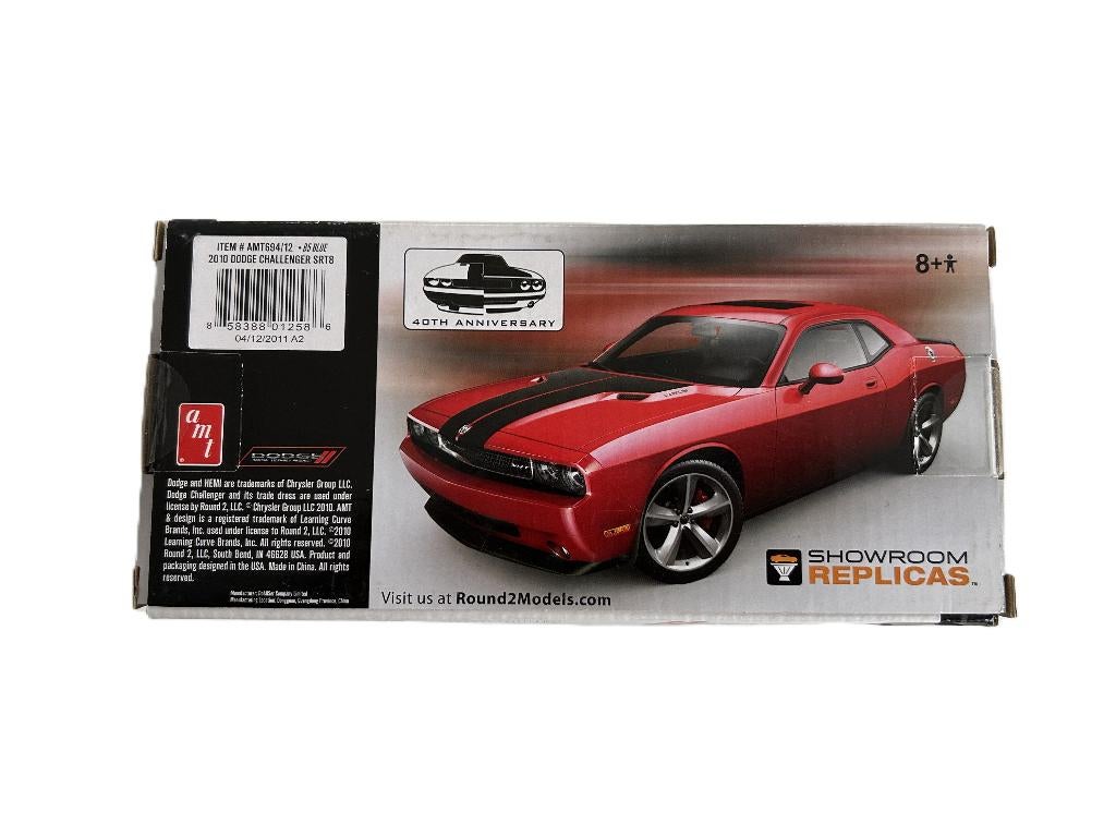AMT '10 DODGE CHALLENGER 1:25 AMT-0694, Ophalen of Verzenden, Nieuw, 1:50 of kleiner