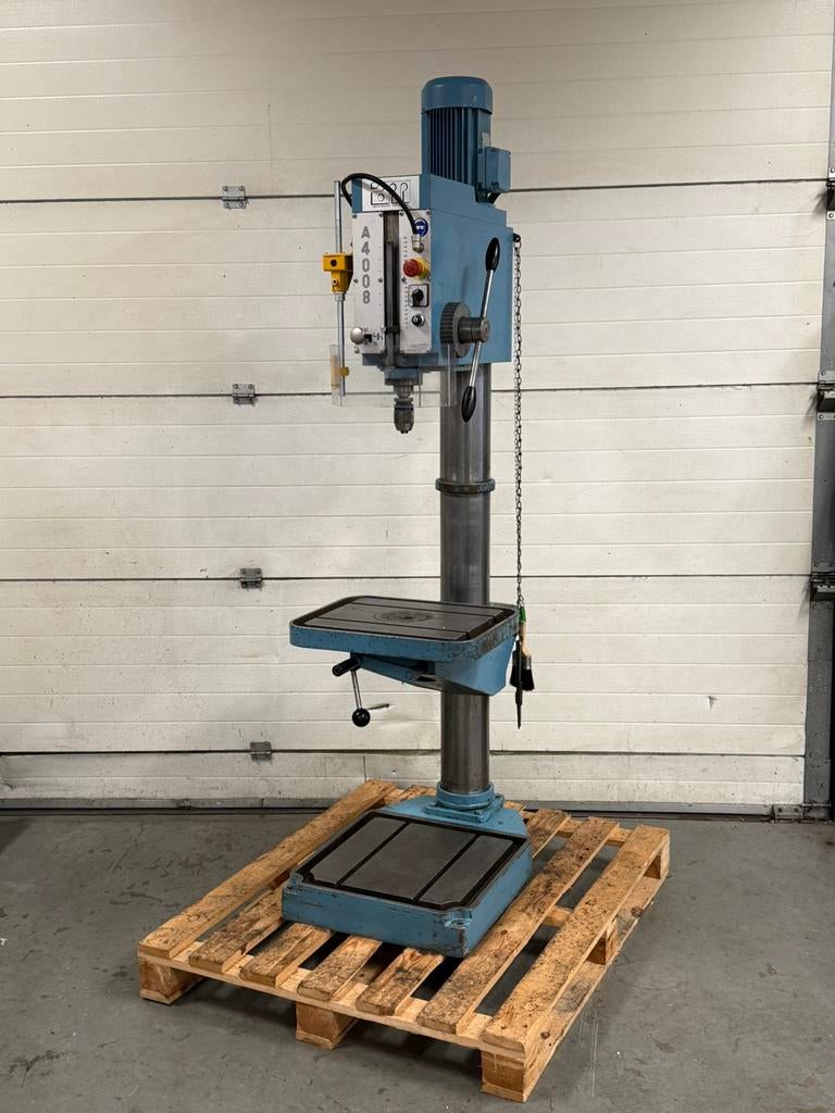 Arboga A4008 tandwielgeschakelde kolomboormachine