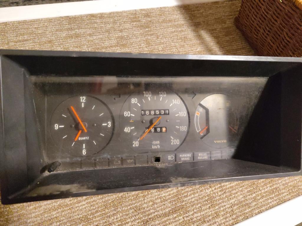 Volvo 240 Tellerbak met Klok - Dashboard Instrumentenpaneel, Ophalen, Gebruikt, Volvo