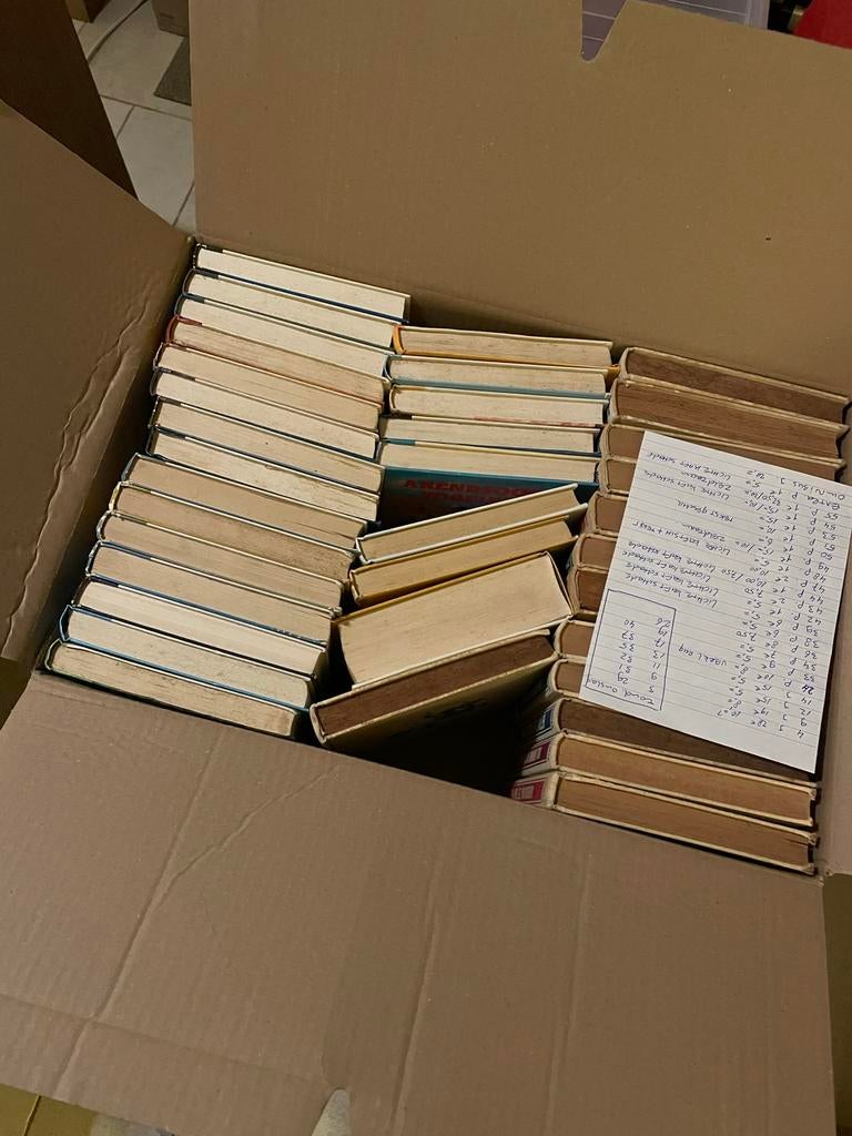 Arendsoog boeken collectie - 36 stuks, Boeken, Ophalen of Verzenden, Gelezen, J. Nowee