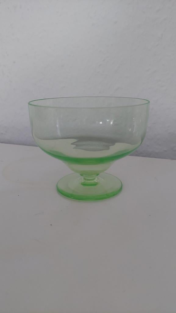 Uraniumglas annagroen Copier Leerdam ijscoupe, Antiek en Kunst, Ophalen of Verzenden