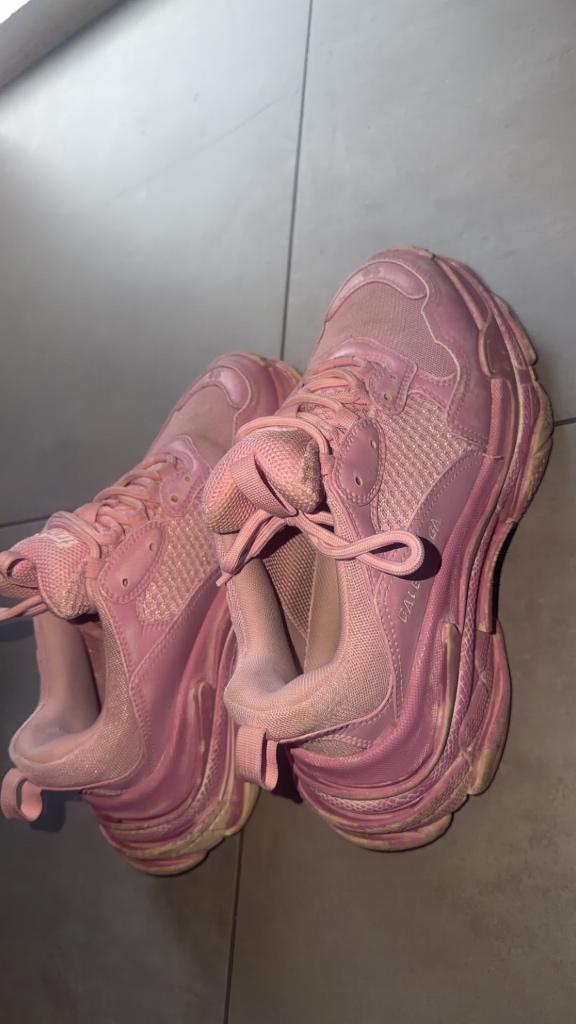 Orgineel balenciaga tripple S, Kleding | Dames, Schoenen, Ophalen, Balenciaga, Roze, Sneakers of Gympen