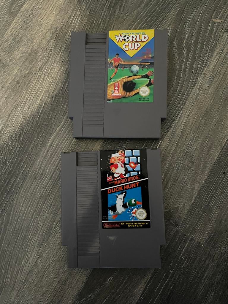 Nintendo NES met 2 spellen, 2 controllers en Zapper, Ophalen, Gebruikt, 2 spelers, Eén computer