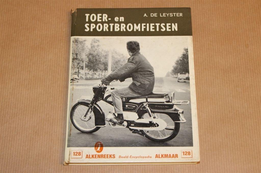 Toer- en Sportbromfietsen - Uitg. Alk - Ca 1960, Boeken, Motoren, Ophalen of Verzenden, Gelezen