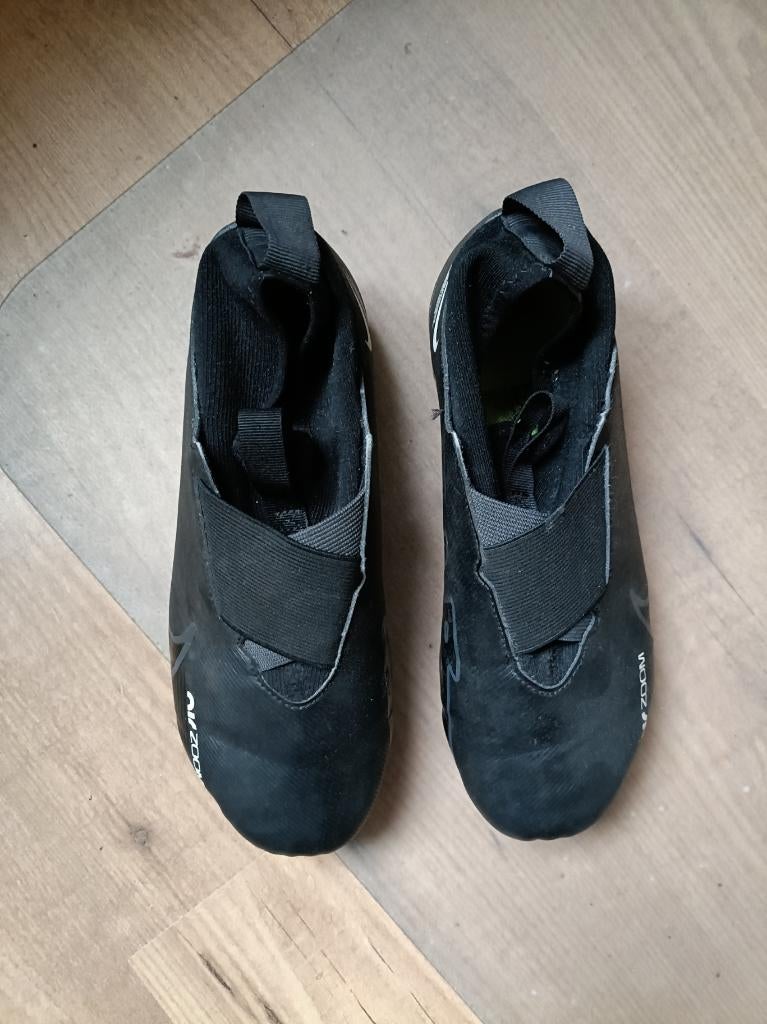 Voetbalschoenen (Nike; Air Zoom), Ophalen, Maat XS of kleiner, Schoenen, Zo goed als nieuw