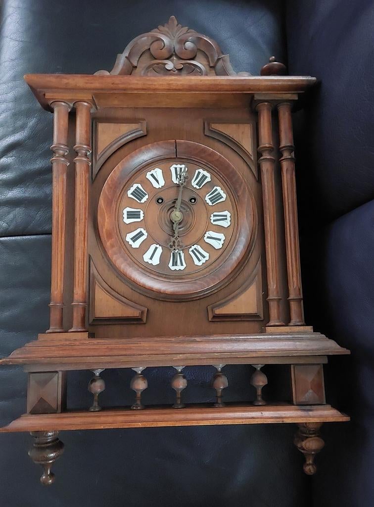 Oude antieke klok., Ophalen