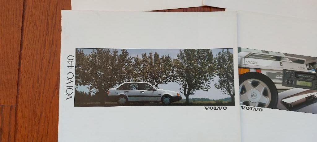 Brochures Volvo 440 en 460, Ophalen of Verzenden, Gelezen, Volvo