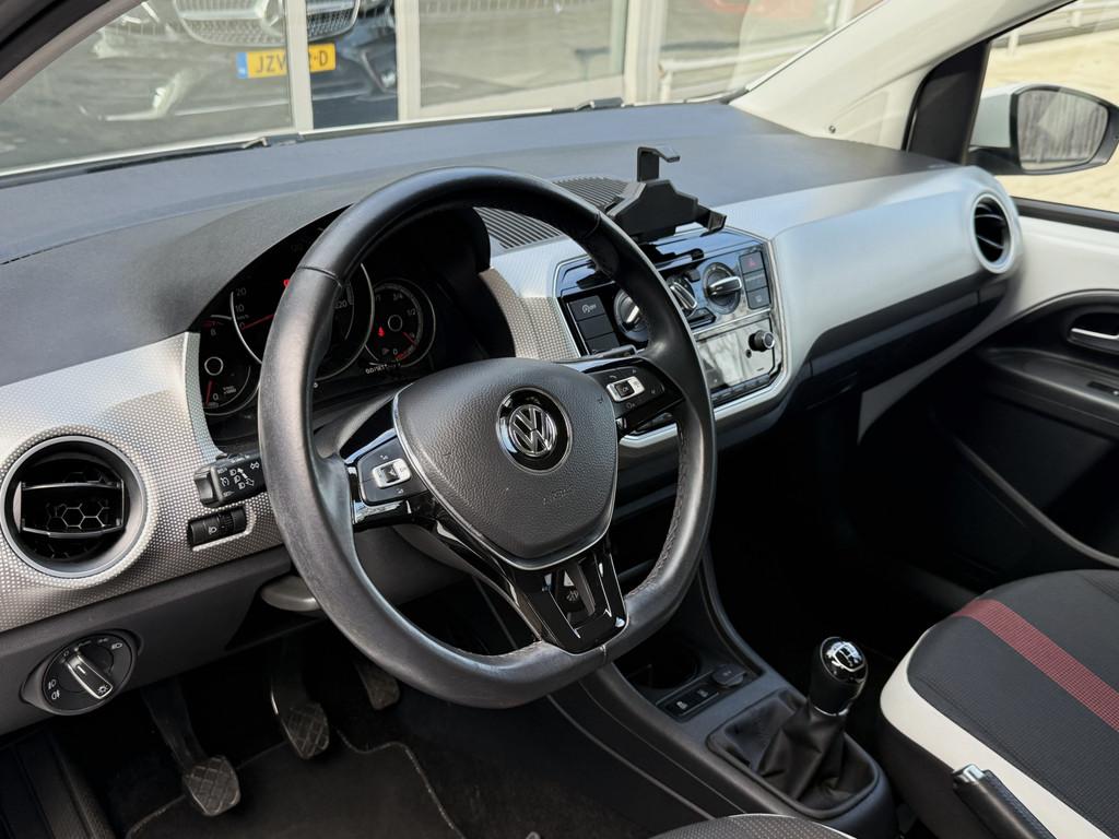 Volkswagen up! 1.0 5DRS *!* HIGH UP *!* NAVI/ CRUISE/ LMV/ M, Voorwielaandrijving, Stof, Gebruikt, Wit