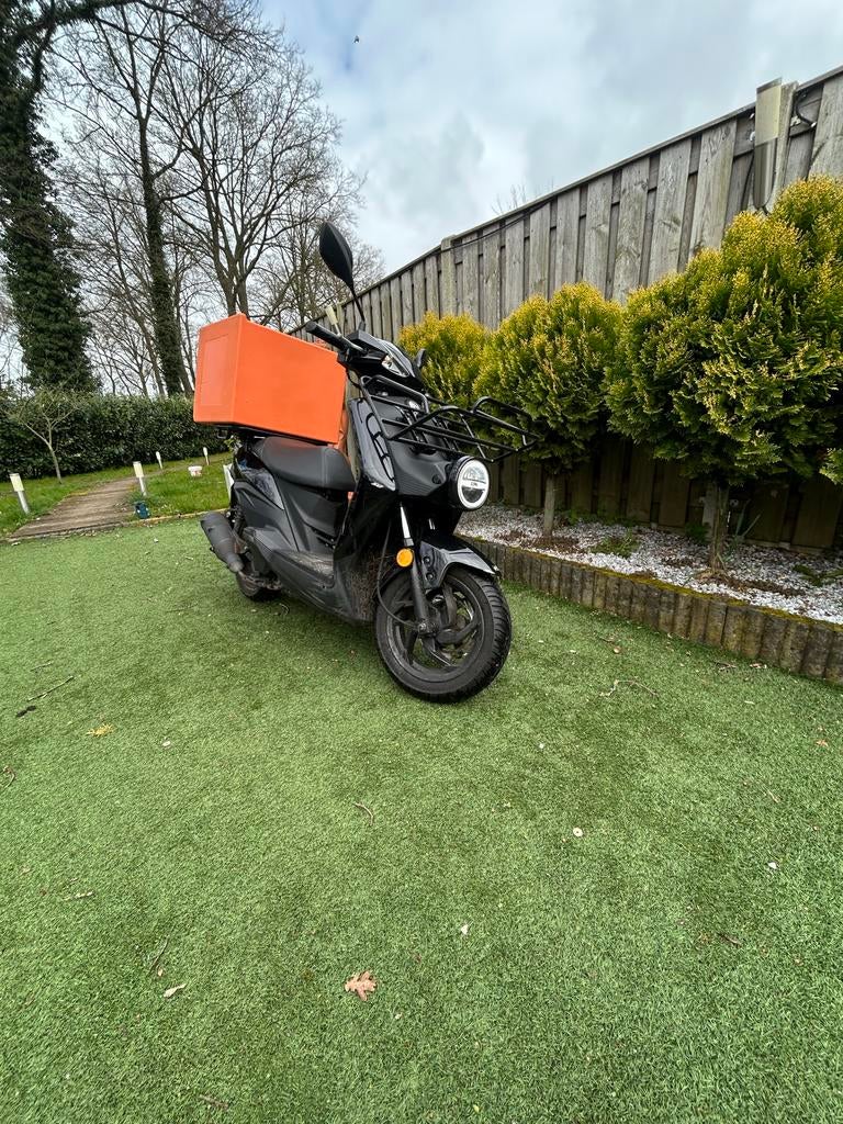 Bezorgscooter sym xpro 2024, Fietsen en Brommers, Scooters | SYM, Ophalen of Verzenden, Gebruikt, Benzine, Overige modellen