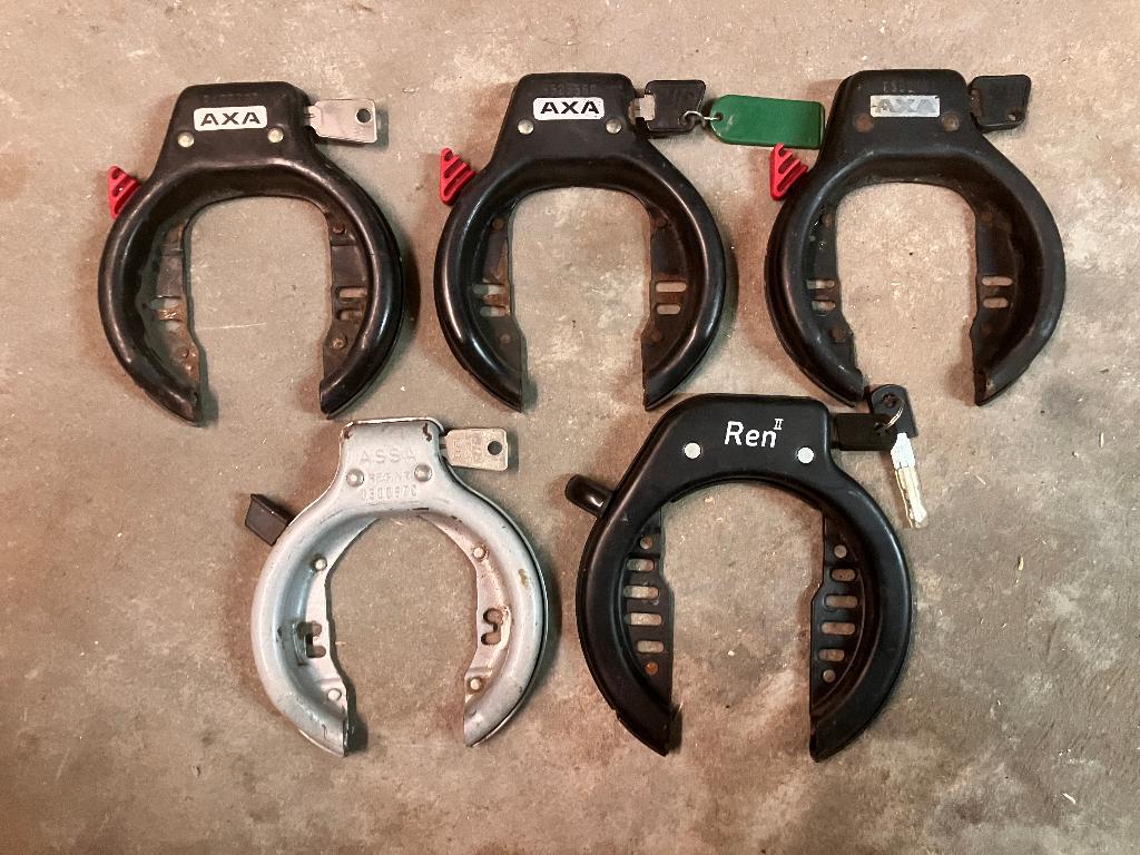 Axa veiligheid fietssloten + één ander merk veiligheidsslot, Ophalen of Verzenden, Gebruikt, Ringslot