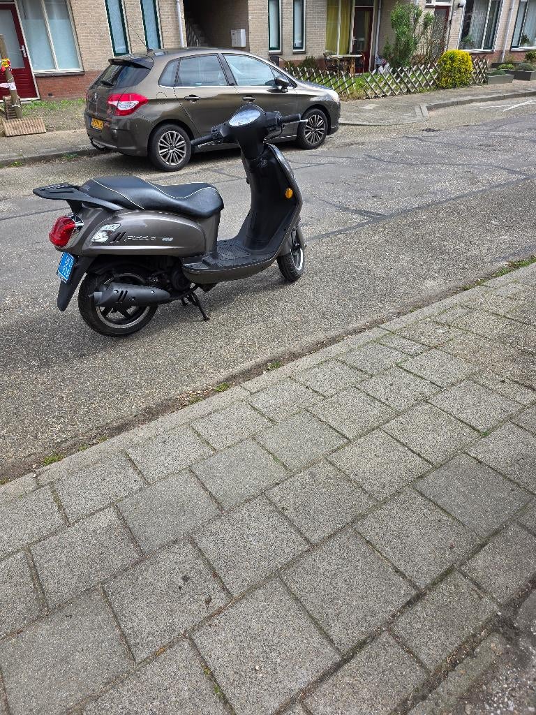 Sym Fiddle 2, Fietsen en Brommers, Scooters | SYM, Gebruikt, Fiddle, Maximaal 25 km/u, Benzine, Ophalen