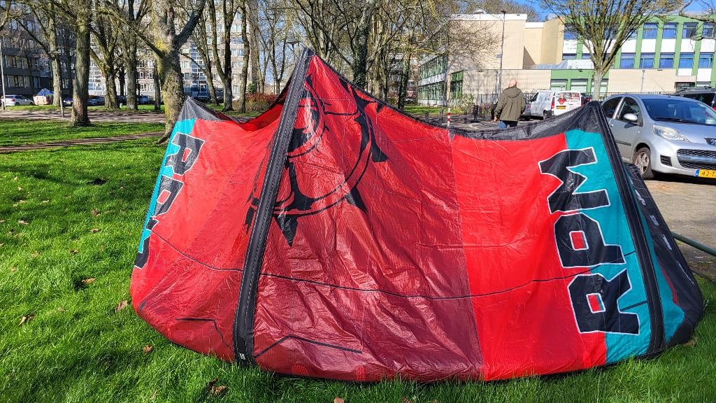 Slingshot kite set RPM 11&8M +senitel bar, Geen board, Ophalen, Gebruikt, Kitesurf-set