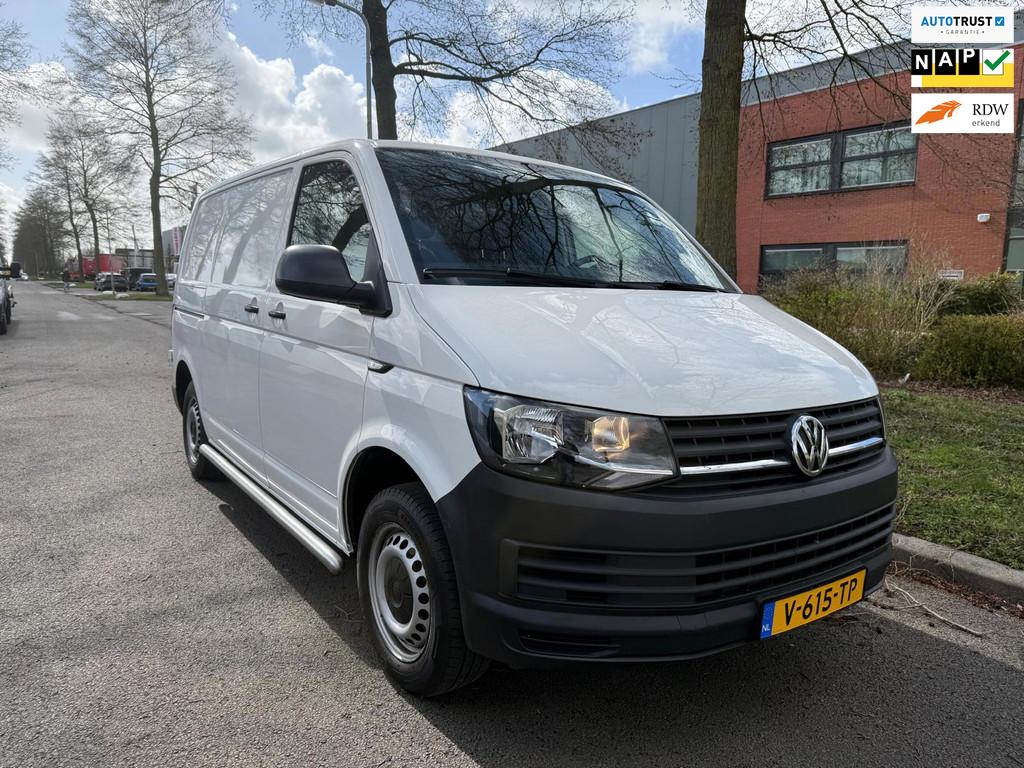 Volkswagen Transporter 2.0 TDI L1H1 Economy 112000 km nap, Auto's, Bestelauto's, Voorwielaandrijving, 1798 kg, Gebruikt, Euro 6