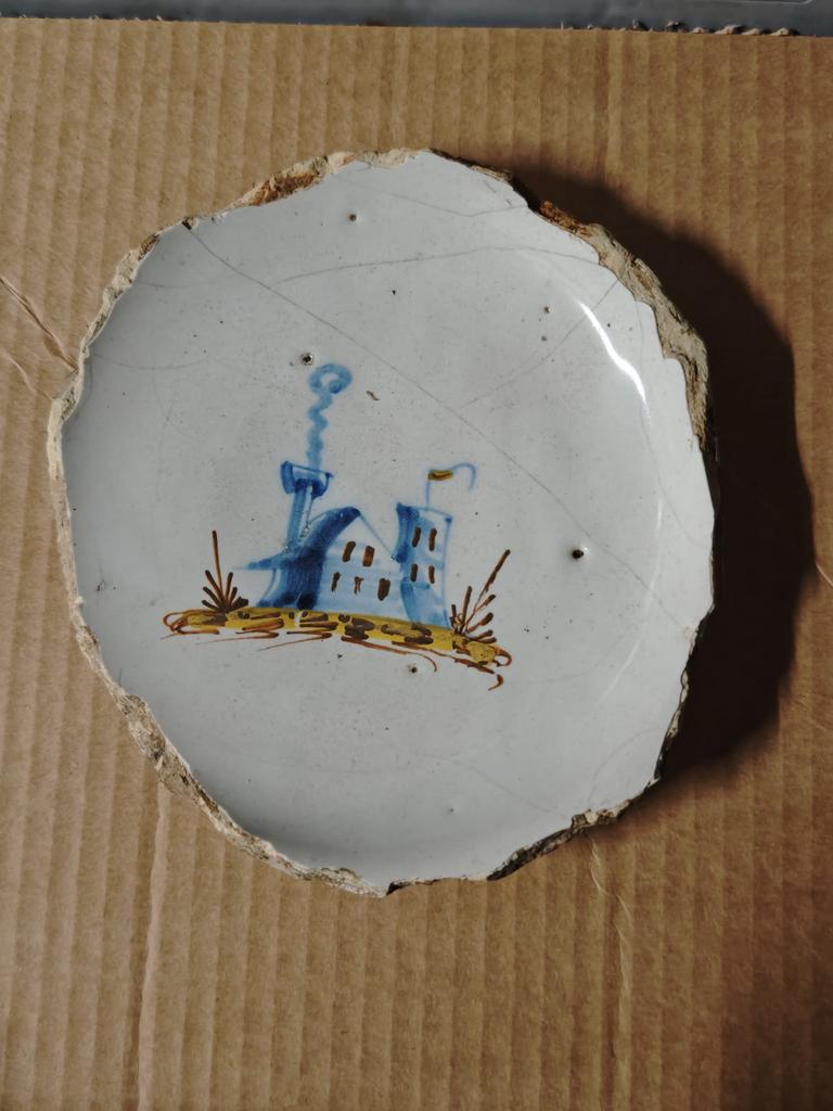 Antieke scherf Willem Verstraete Haarlem, begin 17e eeuw, Ophalen