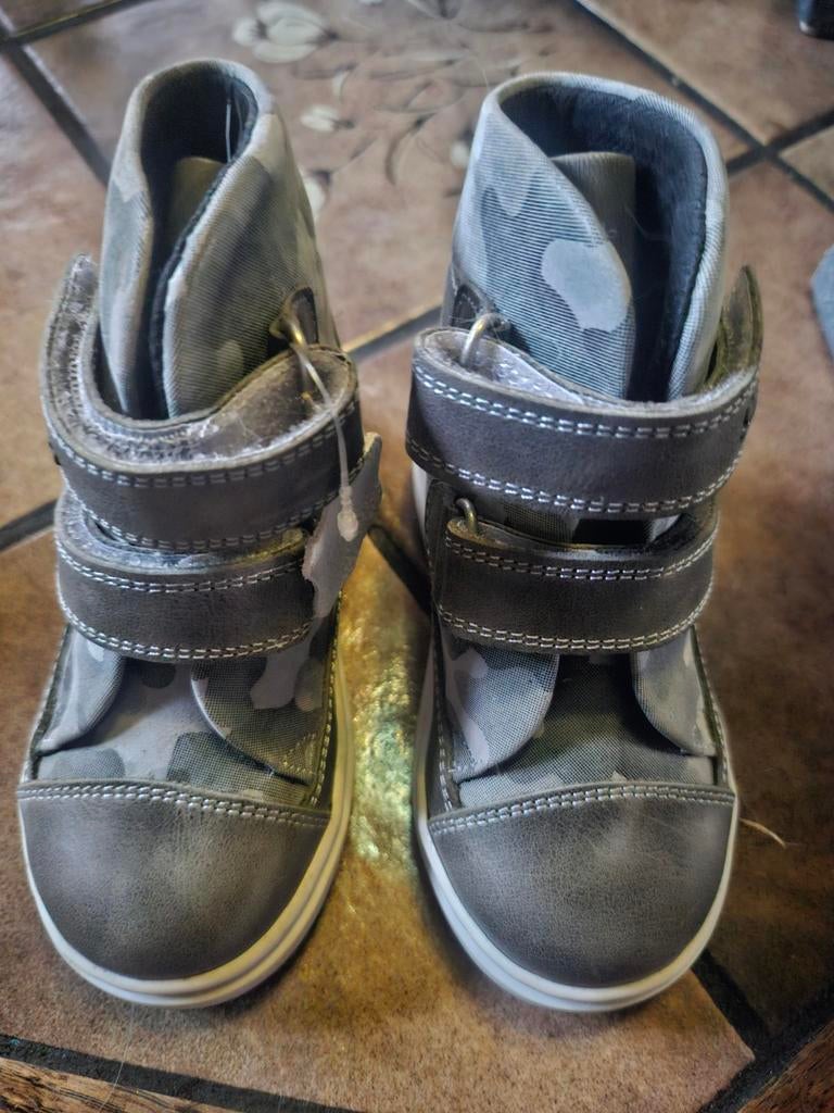 Mooie jongens schoenen stoer gecamoufleerd maat 21, Schoentjes, Nieuw, Ophalen of Verzenden, Jongetje