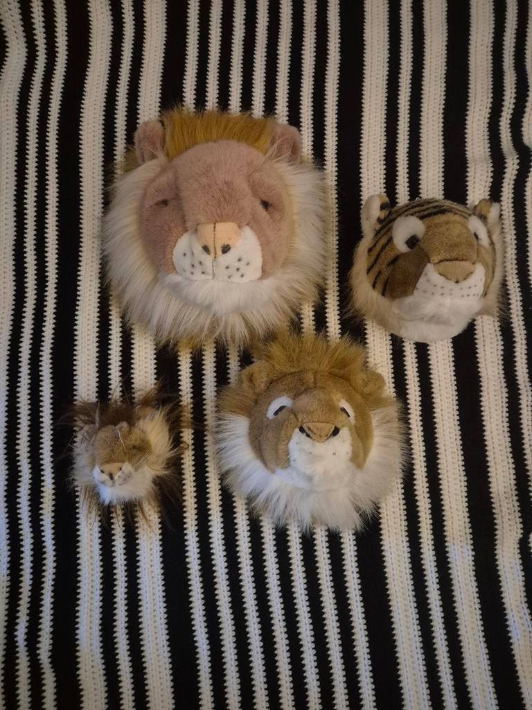 Leuke dierenkoppen knuffels voor aan de muur, Ophalen of Verzenden, Zo goed als nieuw, Overige typen
