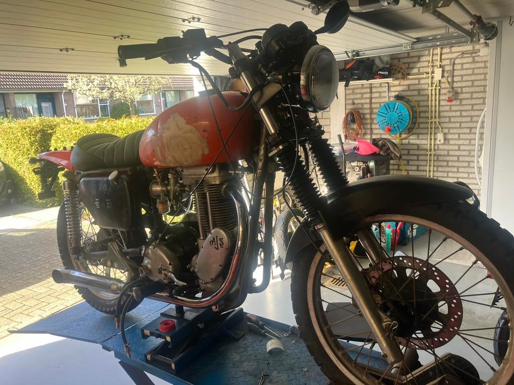 AJS / Matchless blok gezocht, Motoren, Onderdelen | Oldtimers, Ophalen of Verzenden