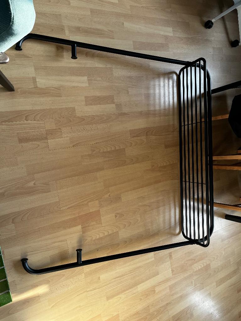 Vadholma rek, Huis en Inrichting, Ophalen, Zwart, 50 tot 100 cm, Zo goed als nieuw