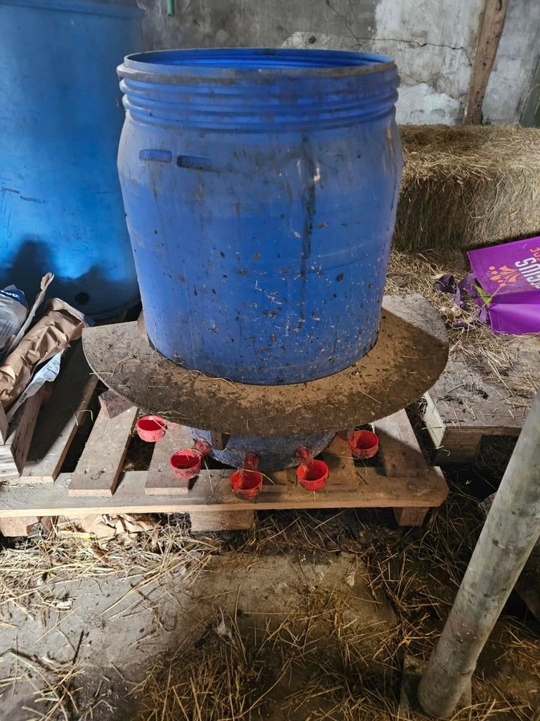 Waterbak 240 liter kippen, Ophalen