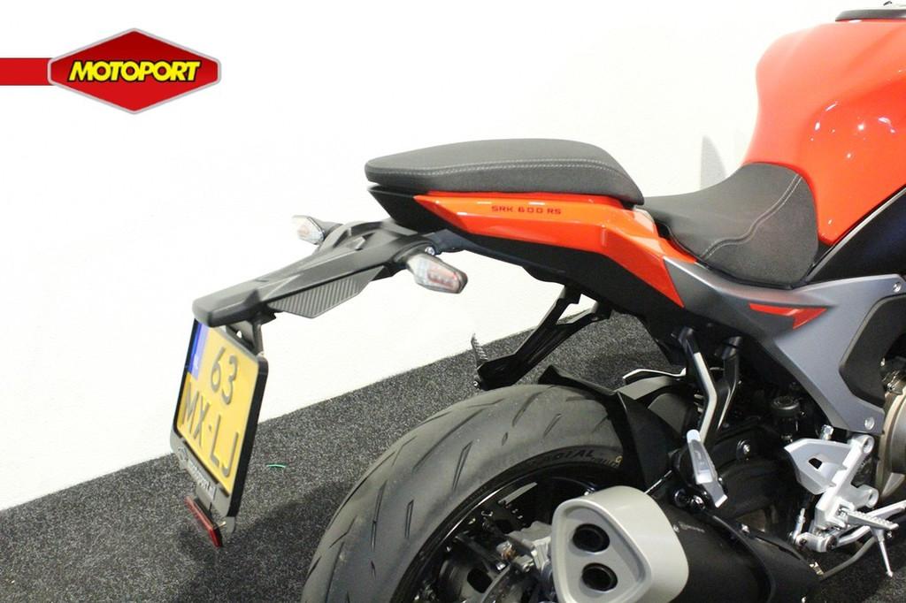 QJMOTOR SRK 600 RS - foto 2