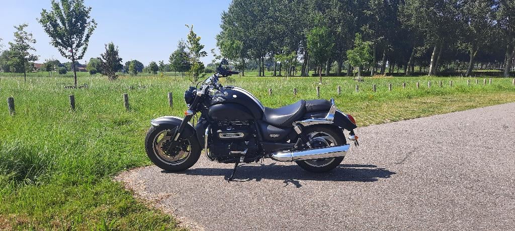 TE KOOP : Triumph Rocket 3 Roadster uit 2016 met weinig KM's, 2300 cc, 3 cilinders, Particulier, Meer dan 35 kW