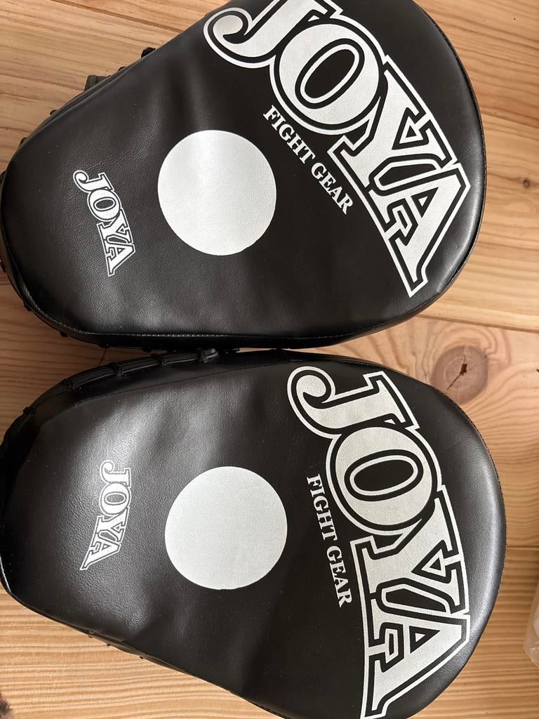 Joya Fight Gear focus pads, Sport en Fitness, Ophalen of Verzenden, Gebruikt, Overige, Vechtsportbescherming