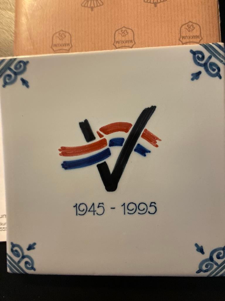 tegel herdenking 1945/1995, Ophalen of Verzenden