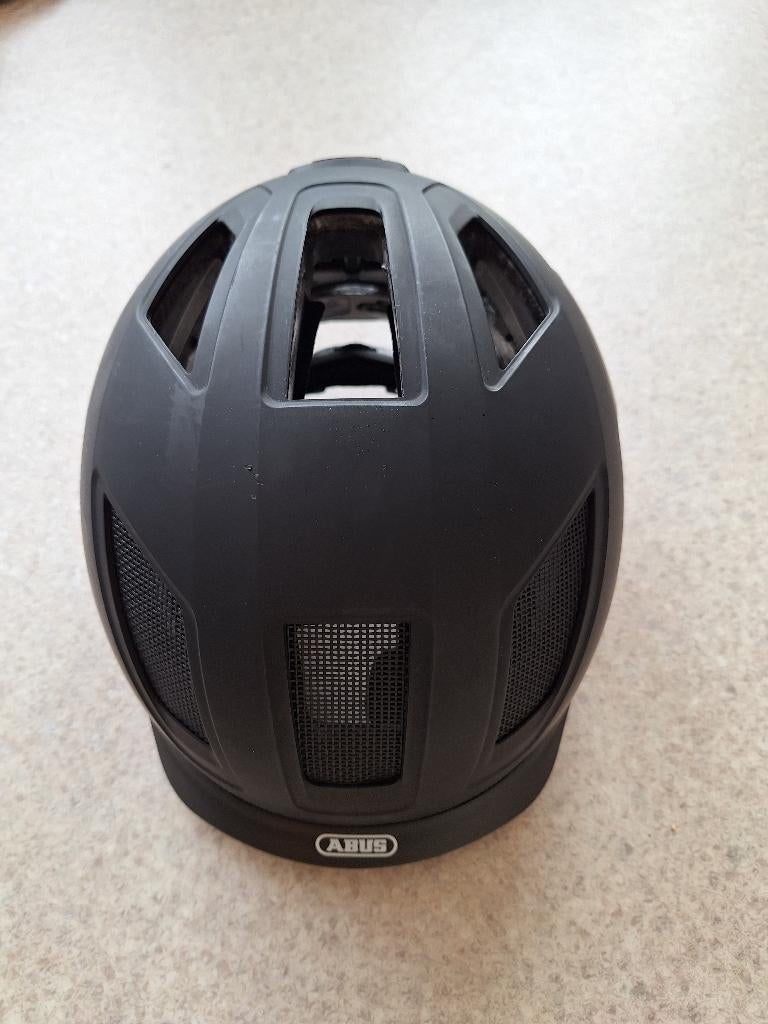 Fietshelm, Ophalen, Zo goed als nieuw, M, Abus