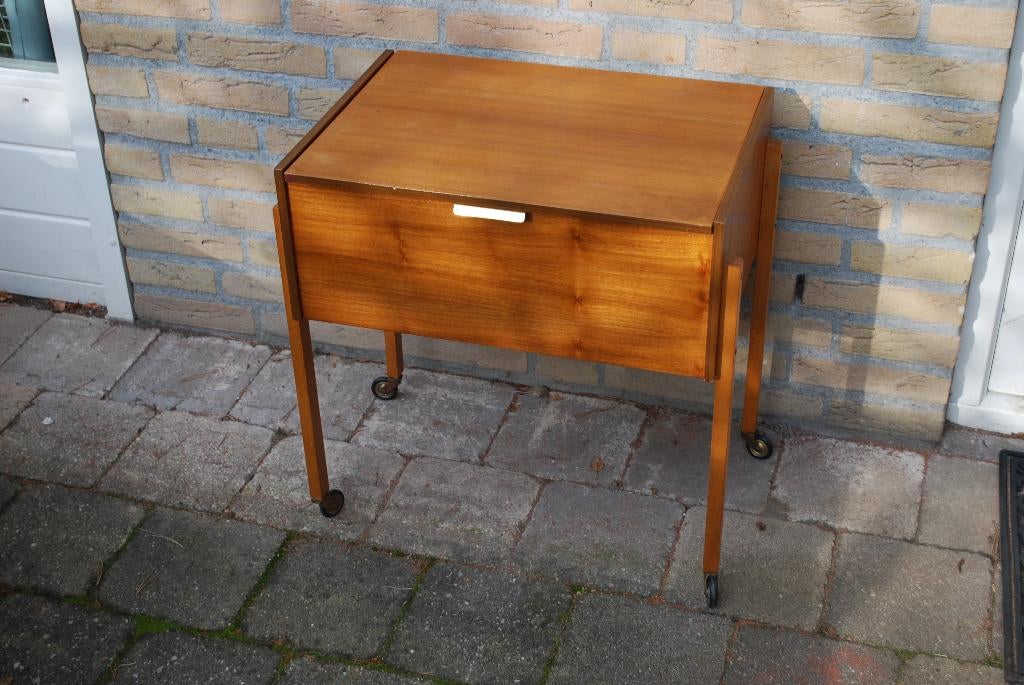 Kleptafeltje, naaikastje teak, Antiek en Kunst, Ophalen