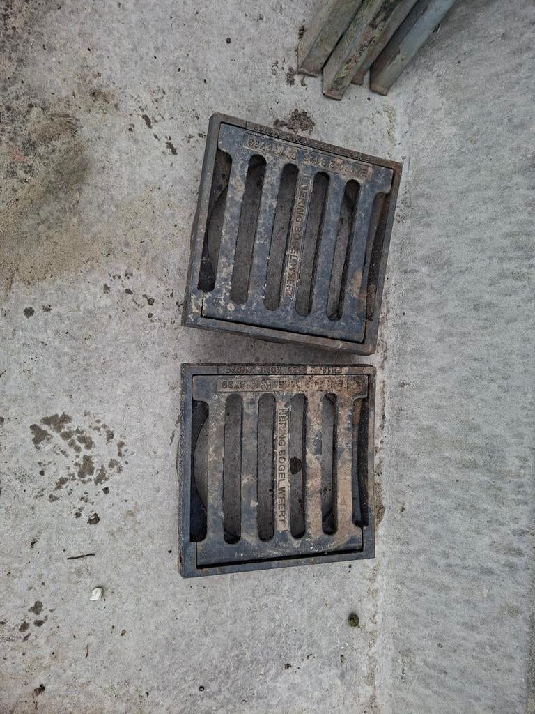 Nieuw gietijzeren straatkolk kop - 330x330 cm, Ophalen of Verzenden, Nieuw