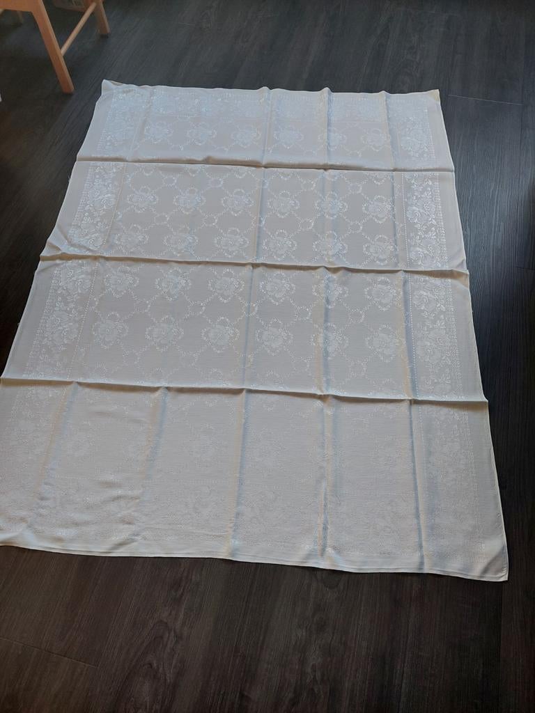 Brocante wit damast tafelkleed 1.60x1.25m, Ophalen of Verzenden