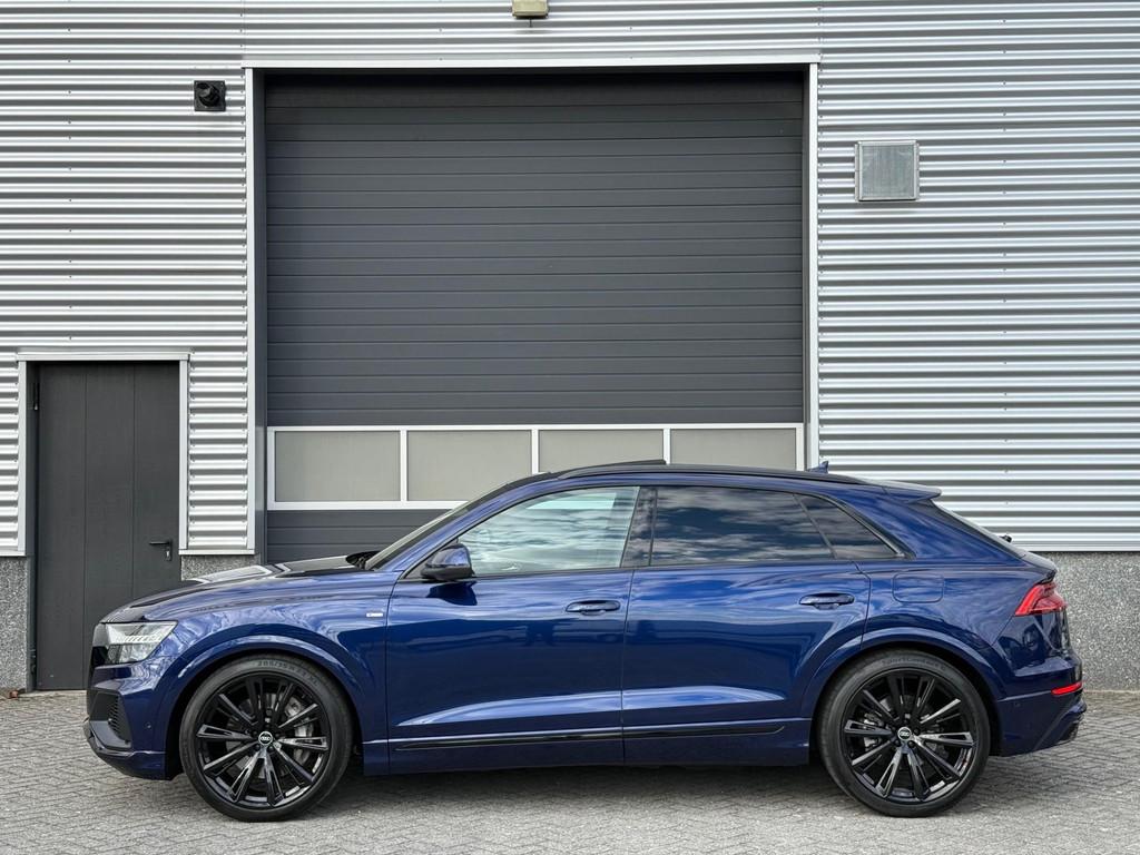 Audi Q8 55 TFSI e quattro S-line Matrix Pano RS-stoelen, Auto's, Audi, Automaat, 14 kWh, Gebruikt, 2995 cc