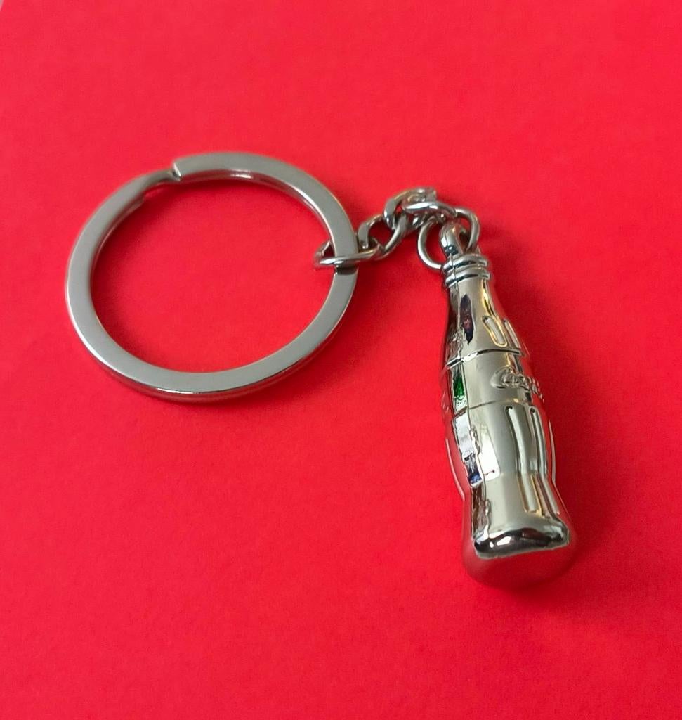 Cola flesje sleutelhanger, Verzamelen, Sleutelhangers, Ophalen of Verzenden, Nieuw, Merk