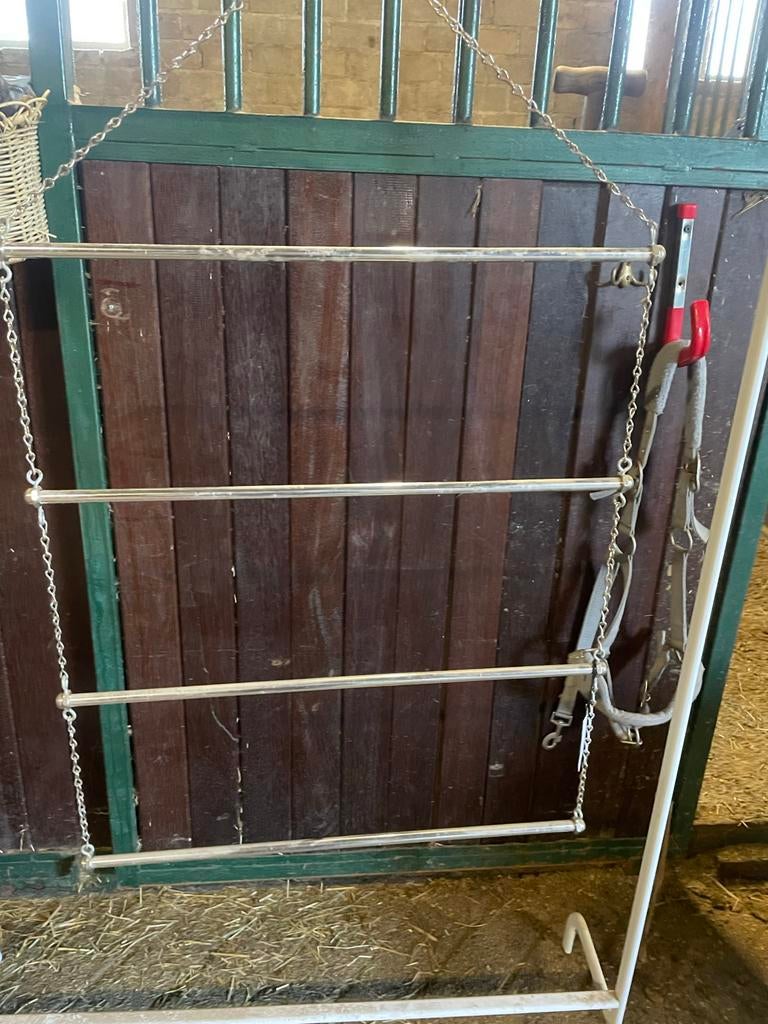 Dekjes rek van horze zgan, Ophalen of Verzenden, Zo goed als nieuw