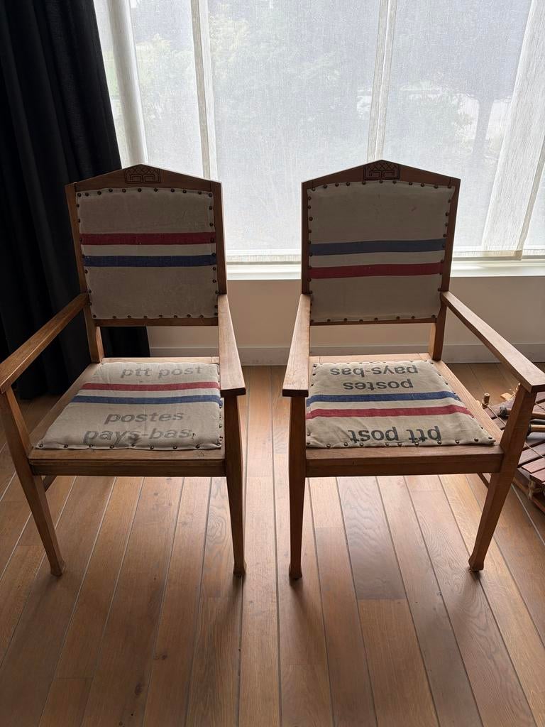 2x Vintage PTT Post stoelen met unieke bekleding, Ophalen, Gebruikt, Twee, Overige kleuren