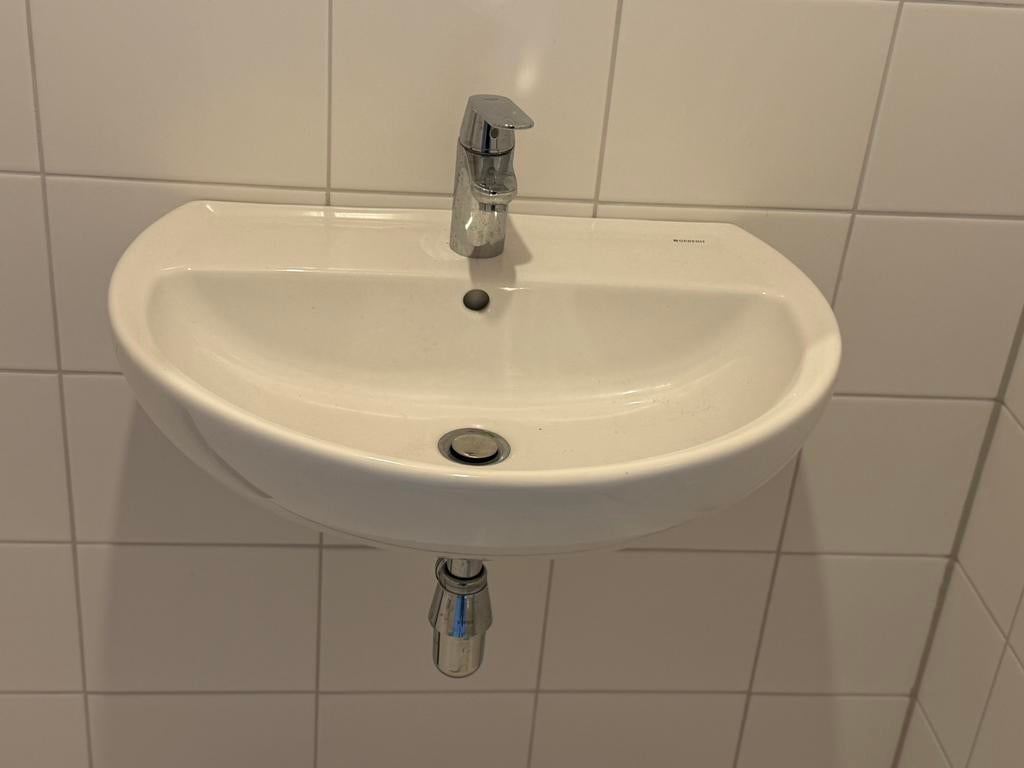 ️️️❗️NIEUW️❗️Geberit wastafel fontein wit incl Grohe kraan, Ophalen, Overige typen, Zo goed als nieuw, Minder dan 100 cm