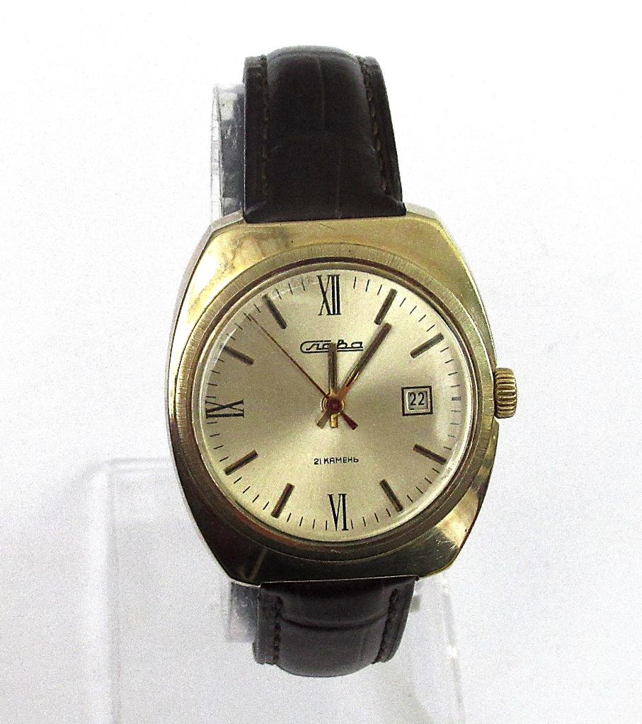 Retro Slava mechanisch horloge met kalender, Made in USSR 70, Ophalen of Verzenden, Staal, Overige merken, 1960 of later